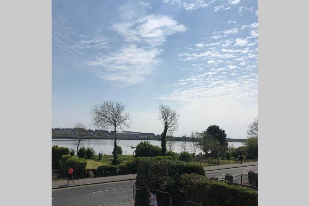 Lake View Galway City Екстериор снимка