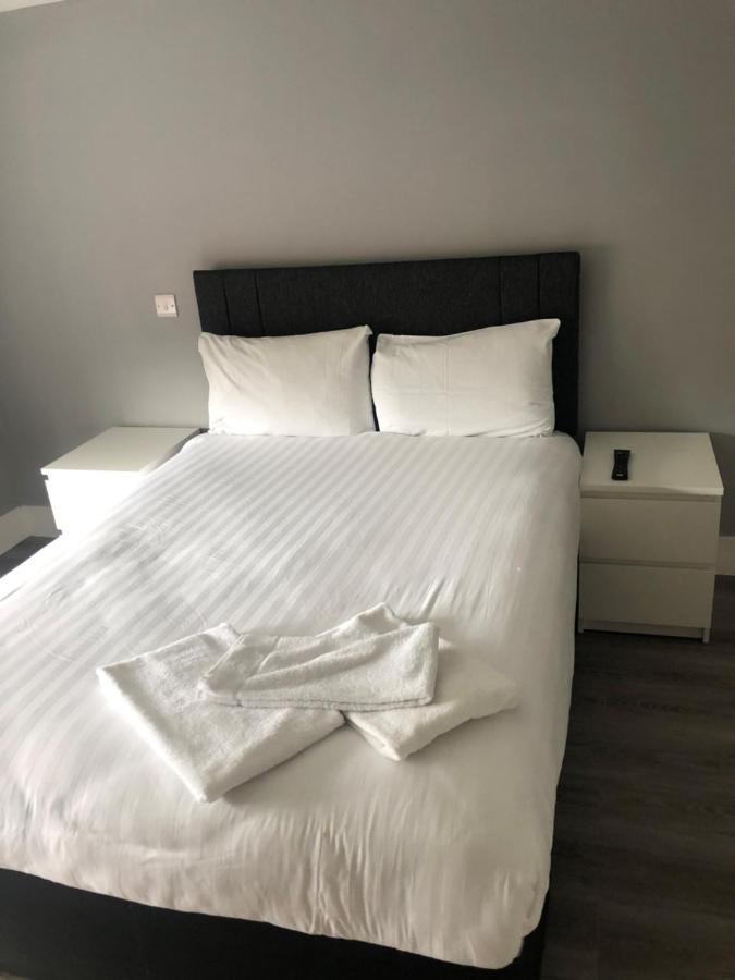 Lake View Galway City Екстериор снимка